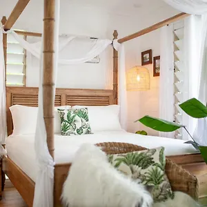  Apartment Pandanus Australia